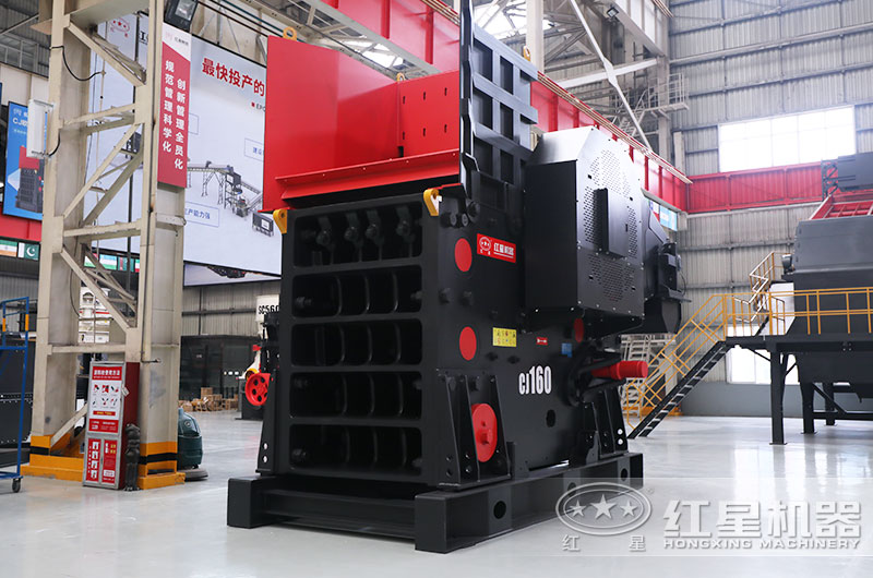 顎式大型石場破碎機(jī)圖片 顎式大型石場破碎機(jī)圖片