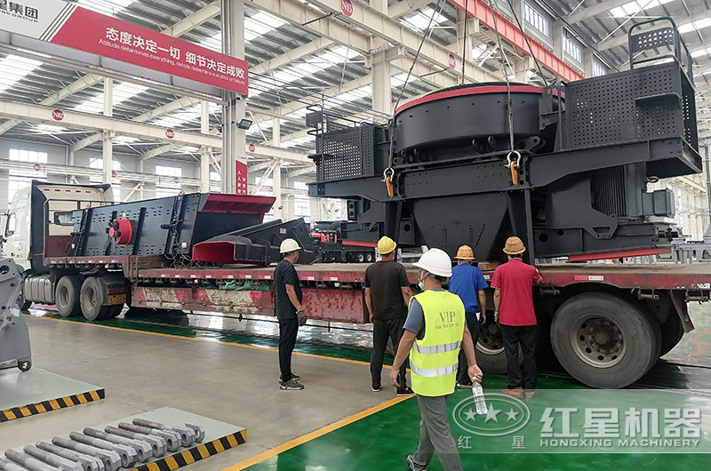 設(shè)備生產(chǎn)車間，裝車發(fā)貨