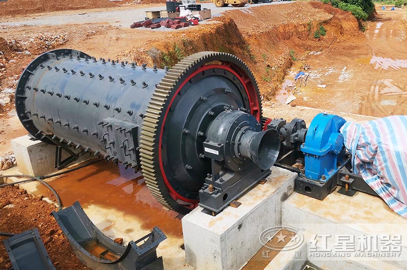 球磨機工作現(xiàn)場圖片