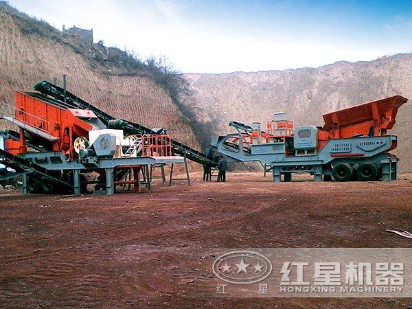 建筑垃圾粉碎機(jī)作業(yè)現(xiàn)場