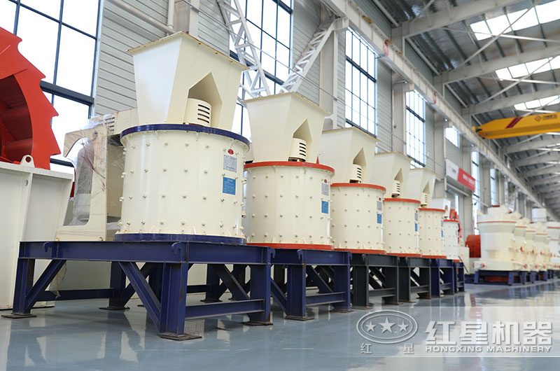 小型復(fù)合式破碎機(jī)圖片