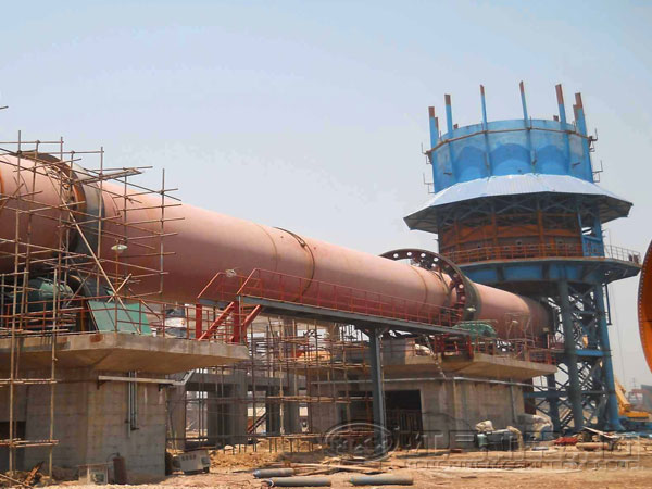 氣燒石灰回轉(zhuǎn)窯安裝現(xiàn)場(chǎng)