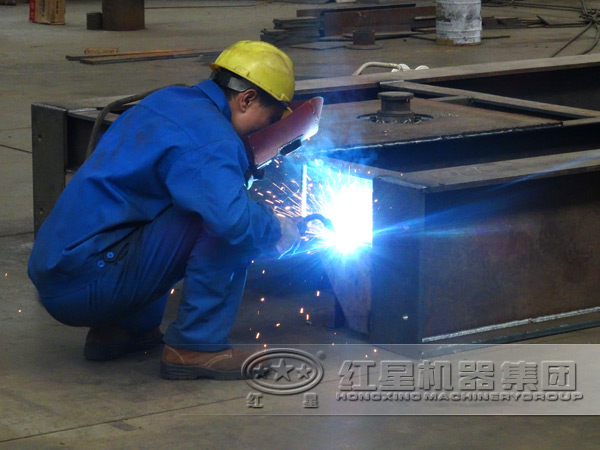 沖擊式制砂機(jī)生產(chǎn)