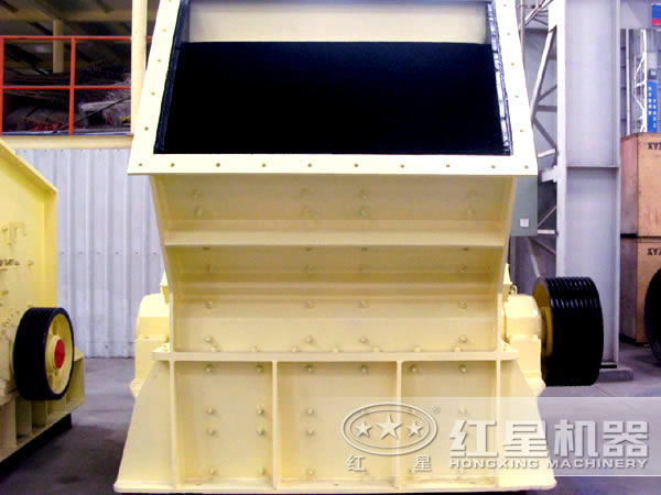 高產反擊式破碎機