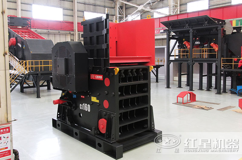 顎式頭破碎石機(jī)圖片