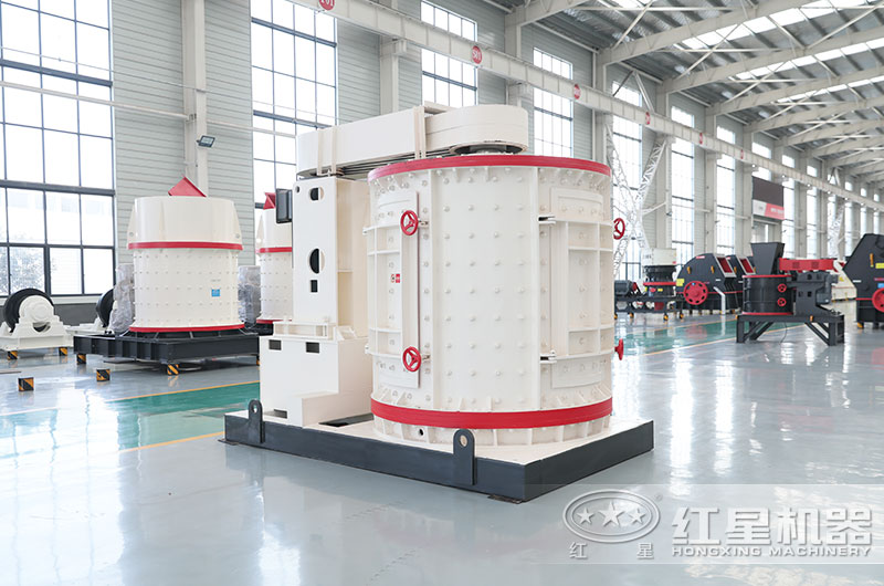 立式板錘破制砂機(jī)圖片