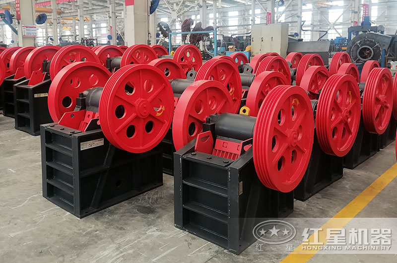 小型沙石破碎機圖片