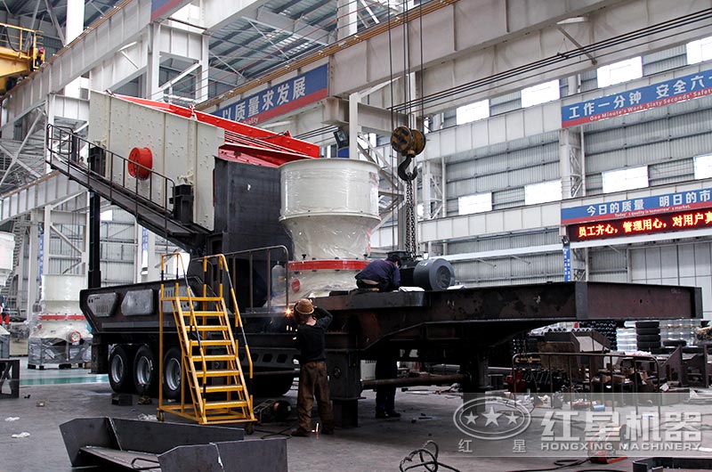 新型圓錐移動(dòng)破碎站展示