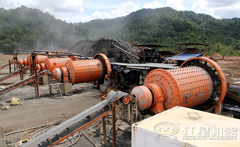 磨煤機(jī)現(xiàn)場工作圖