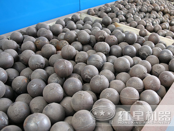 球磨機(jī)的鋼球介質(zhì)圖