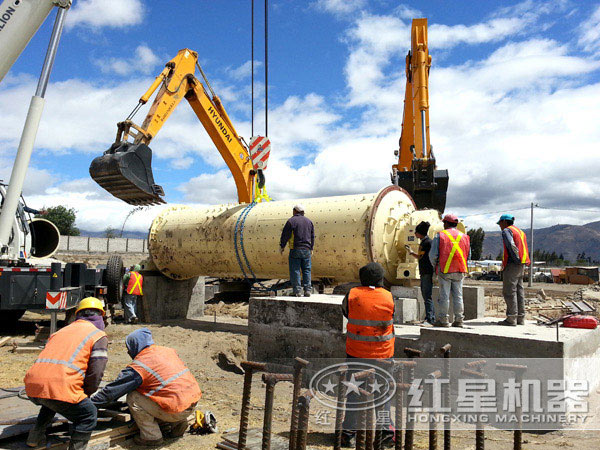 紅星機器技術(shù)人員現(xiàn)場指導(dǎo)圖