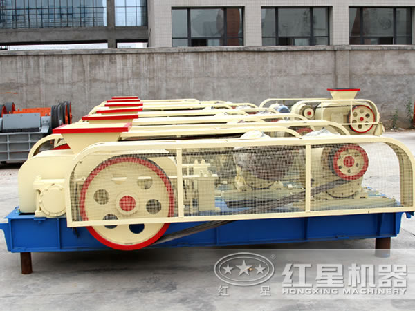 紅星機器對輥式破碎機圖片