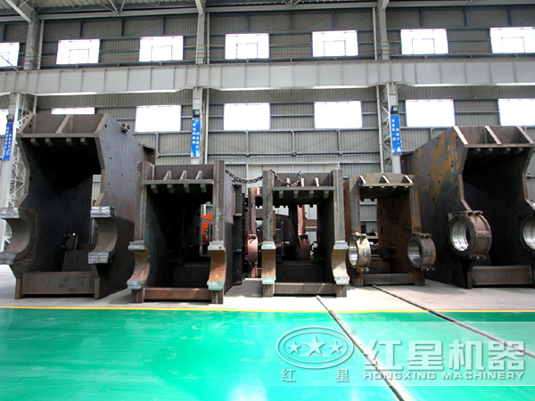 鈉長(zhǎng)石破碎機(jī)機(jī)架