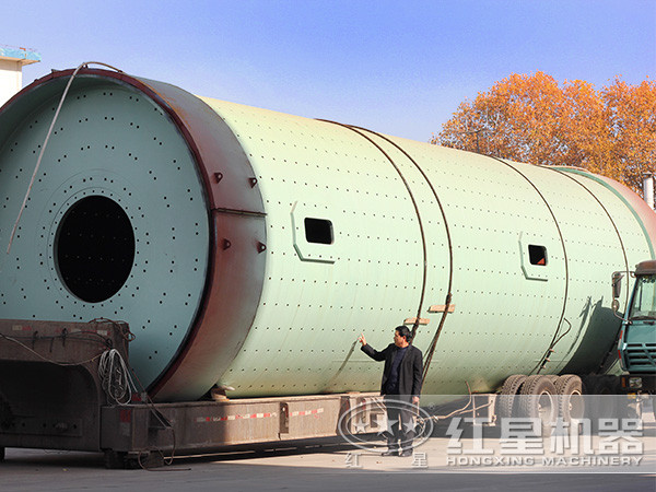 水泥球磨機(jī)發(fā)貨現(xiàn)場