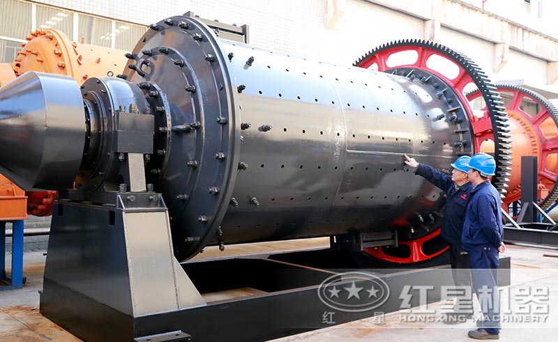 專業(yè)技術人員現(xiàn)場講解