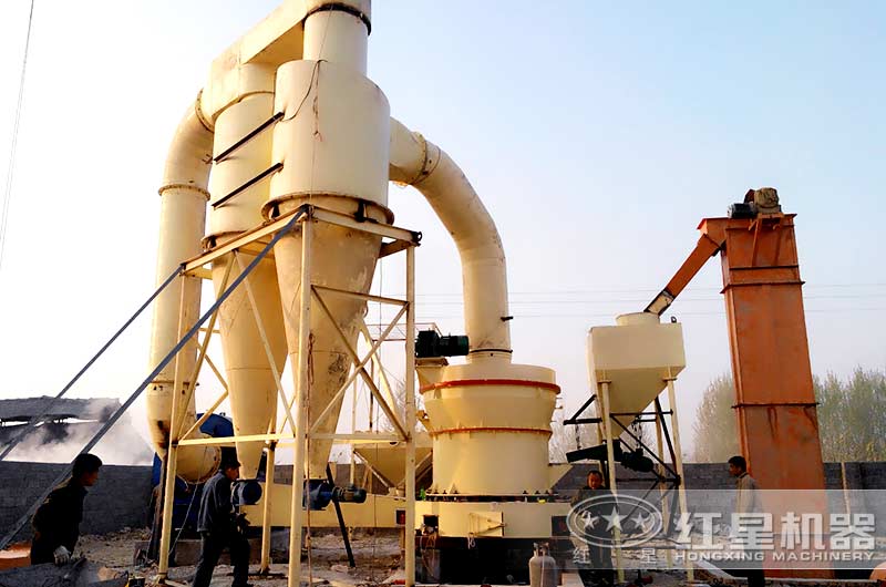 HGM超細磨粉機現(xiàn)場作業(yè)圖 HGM超細磨粉機現(xiàn)場作業(yè)圖