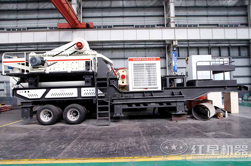大型移動環(huán)保碎石破碎機(jī)設(shè)備展示