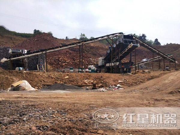 可深入惡劣加工場(chǎng)地的移動(dòng)嗑石機(jī)