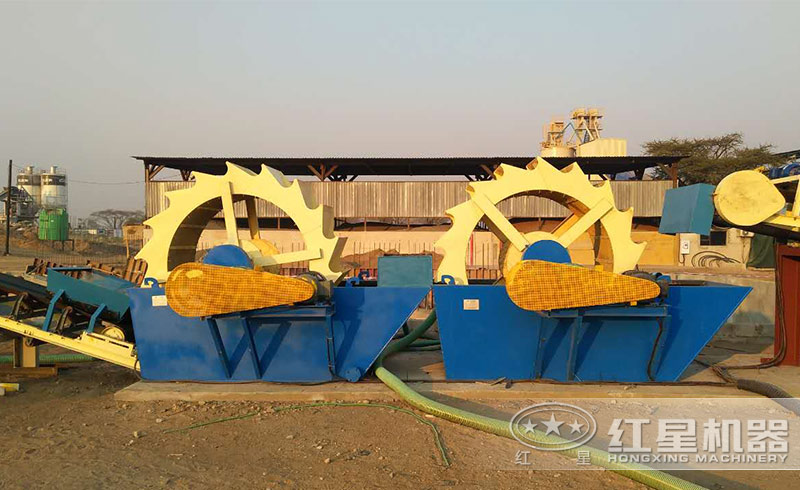 洗砂機現(xiàn)場作業(yè)圖 洗砂機現(xiàn)場作業(yè)圖