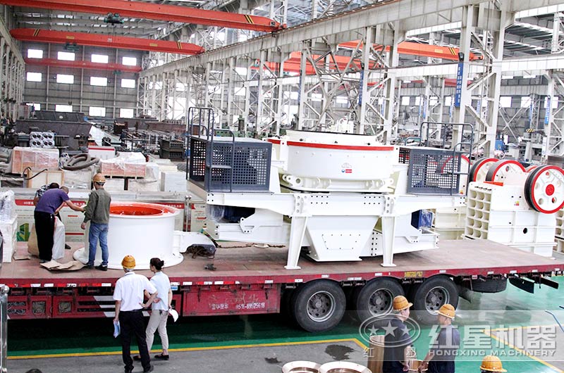 紅星廠家車間工作現(xiàn)場 紅星廠家車間工作現(xiàn)場