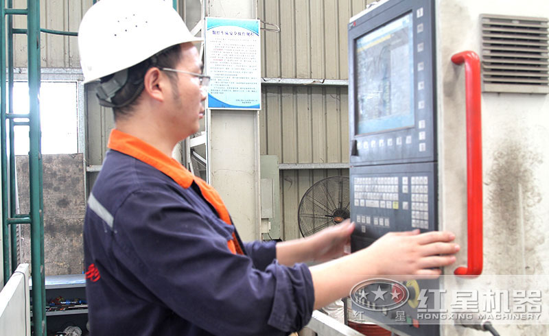 新一代單缸圓錐破碎機(jī)自動(dòng)化控制系統(tǒng)