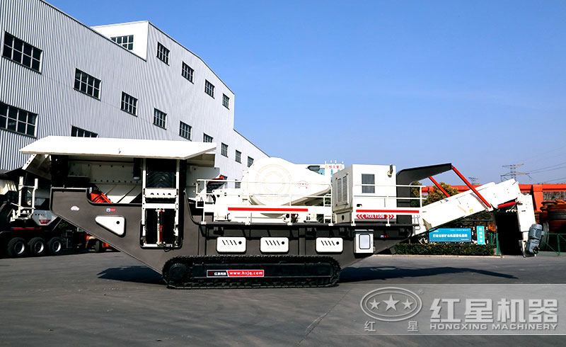 履帶式移動(dòng)小型石子破碎機(jī) 履帶式移動(dòng)小型石子破碎機(jī)