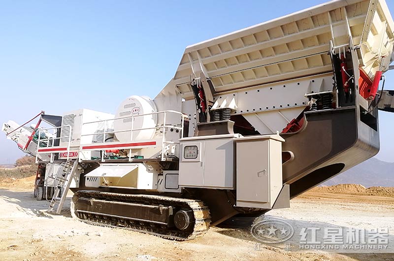 煙臺(tái)移動(dòng)破碎站現(xiàn)場 煙臺(tái)移動(dòng)破碎站現(xiàn)場