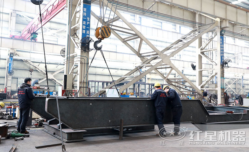 用戶參觀紅星移動石料破碎設(shè)備