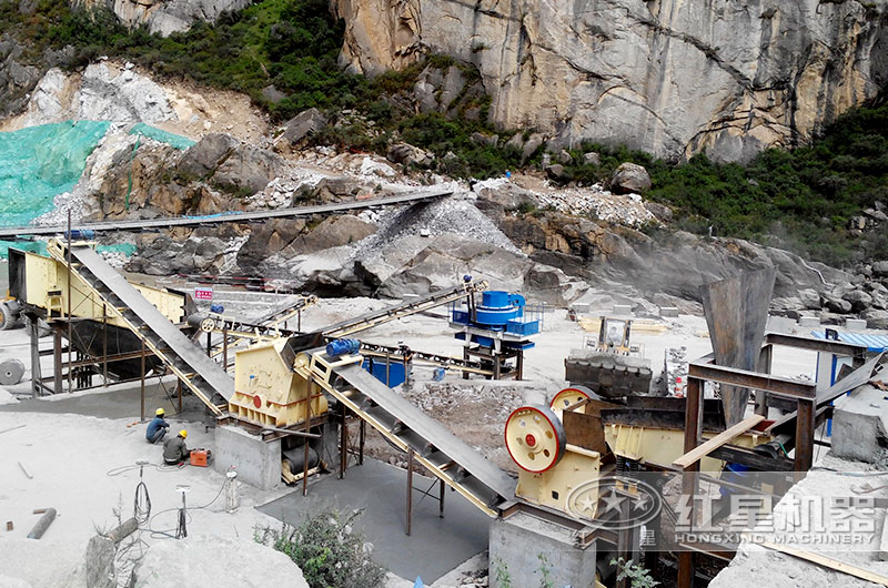 機制砂廠作業(yè)現(xiàn)場