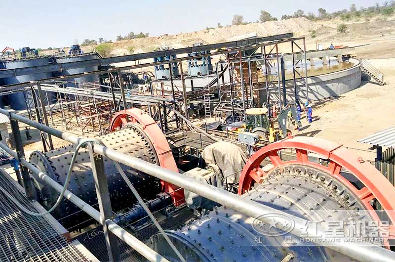 鋼球球磨機用戶現(xiàn)場