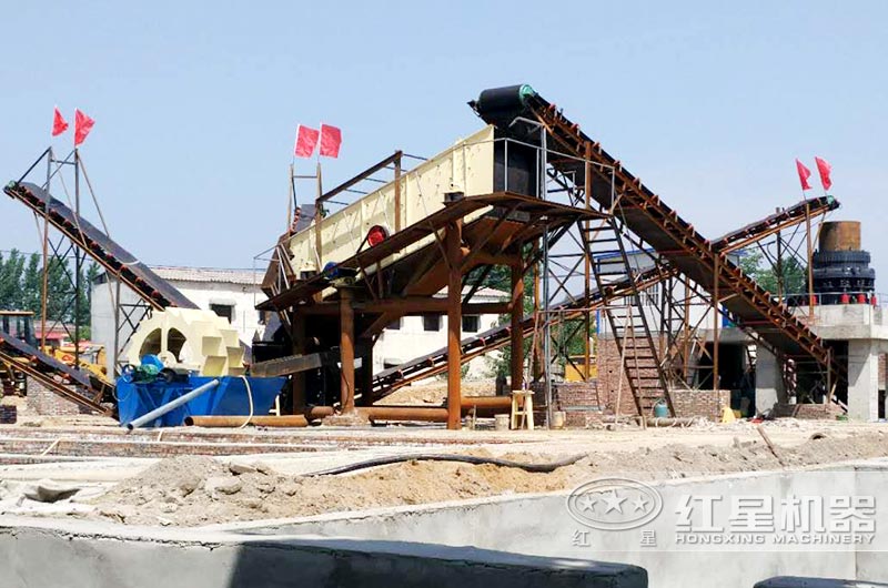 河卵石制砂現(xiàn)場(chǎng)