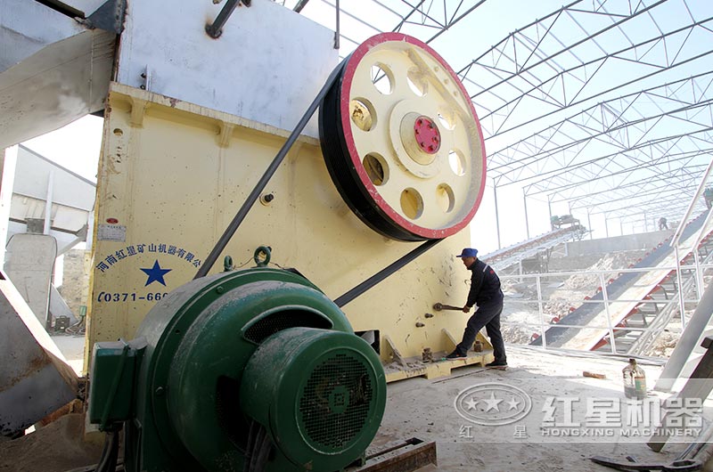 顎破機(jī)的現(xiàn)場(chǎng)安裝維護(hù)圖