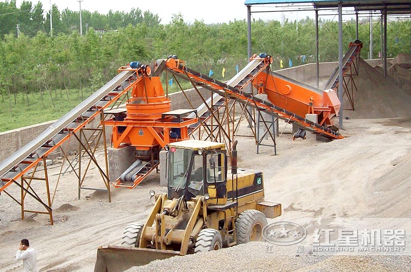 投資50萬(wàn)的沙場(chǎng)作業(yè)現(xiàn)場(chǎng)