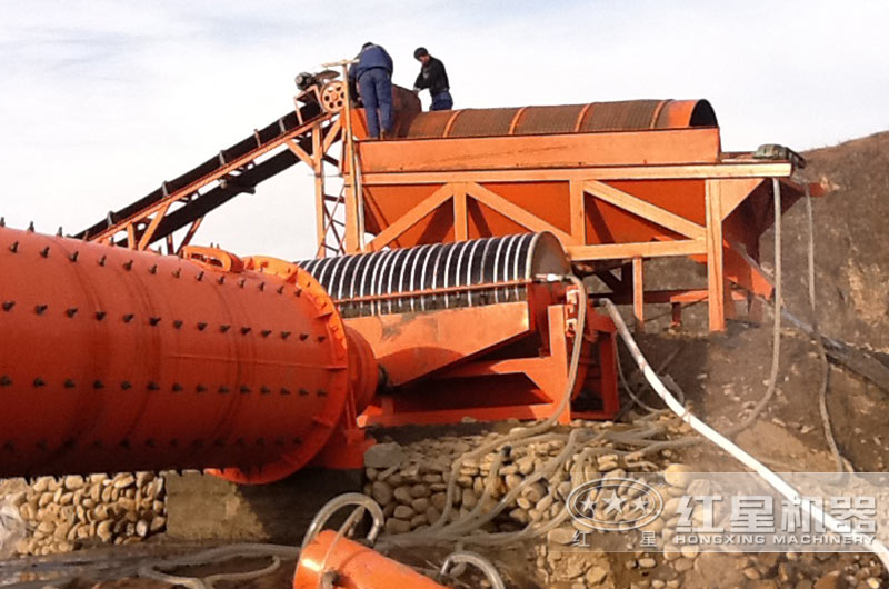 紅星干式鐵粉磁選機(jī)作業(yè)現(xiàn)場(chǎng)