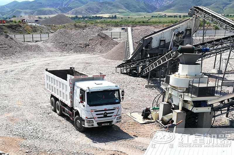 機(jī)制砂生產(chǎn)現(xiàn)場(chǎng)