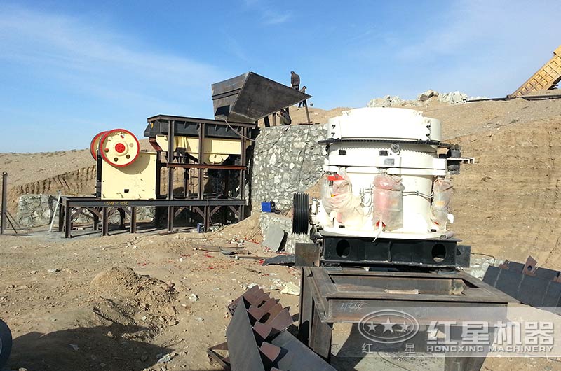 花崗巖破碎生產(chǎn)現(xiàn)場