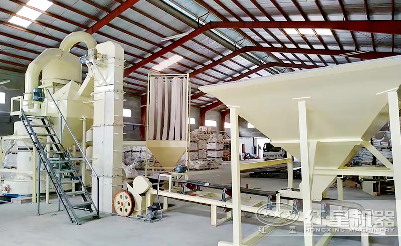 雷蒙磨粉機(jī)現(xiàn)場(chǎng)安裝圖