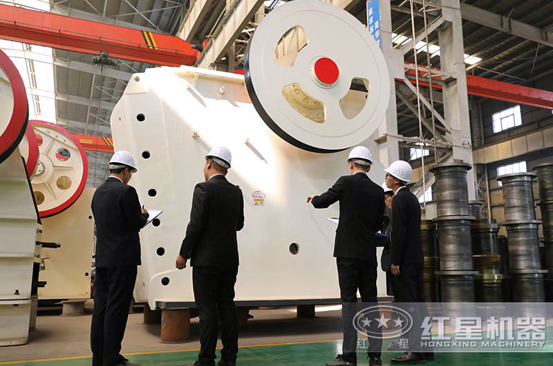 破石機(jī)生產(chǎn)車(chē)間