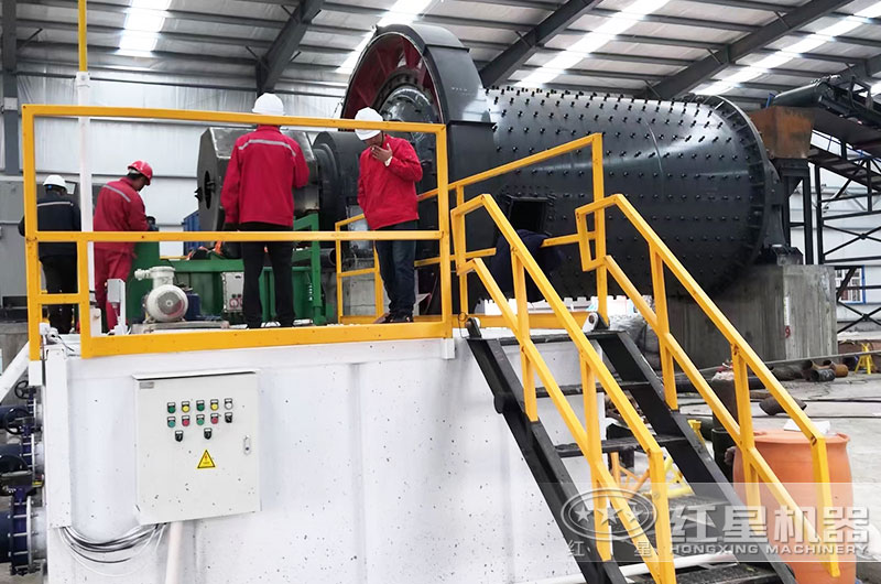 1.5米球磨機(jī)工作現(xiàn)場圖片 1.5米球磨機(jī)工作現(xiàn)場圖片