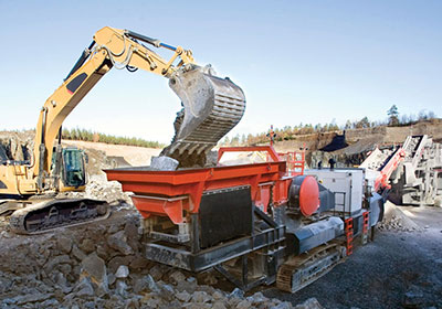 四川鐵礦石移動(dòng)破碎現(xiàn)場